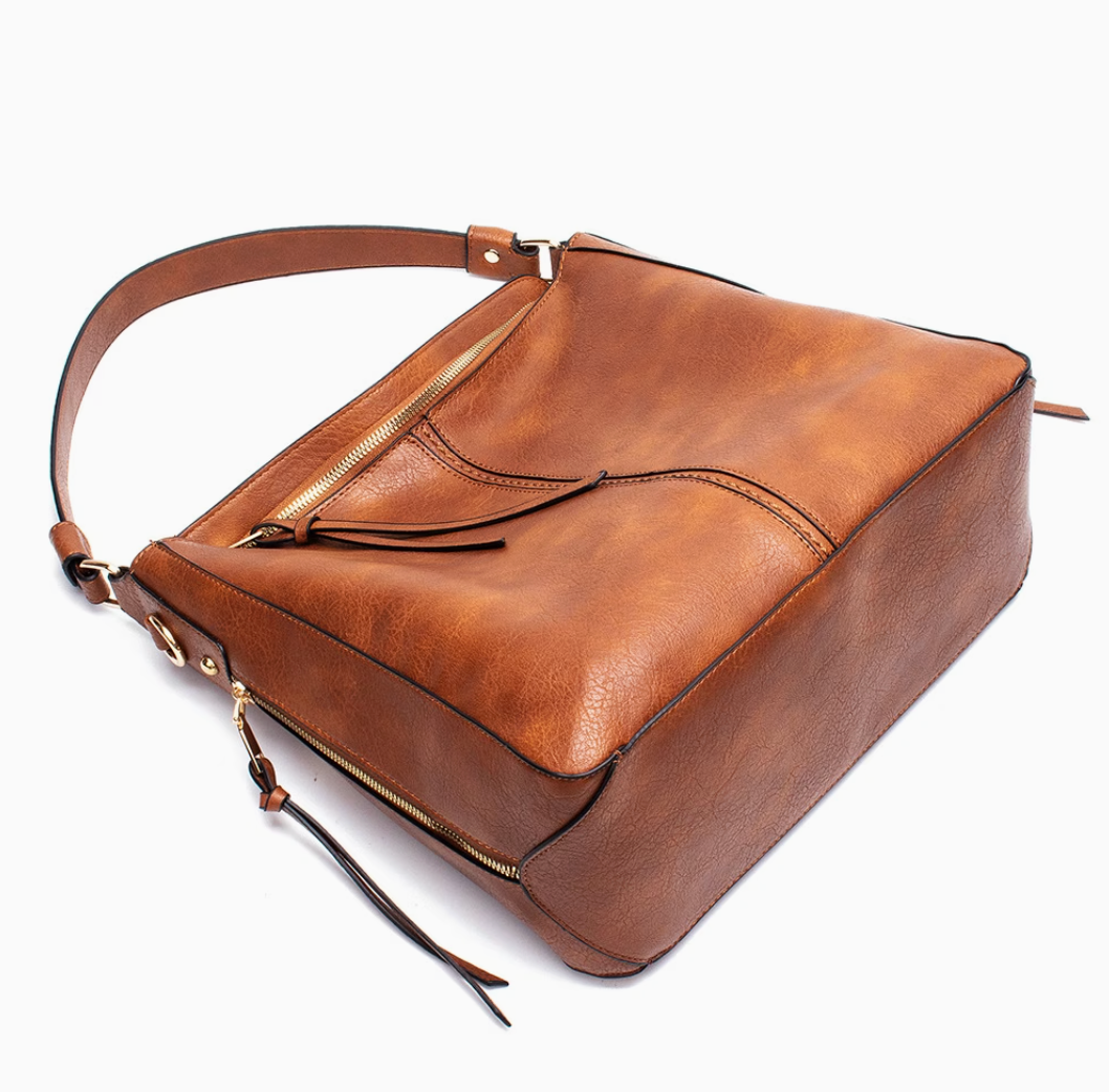 Savelle Shoulder Bag